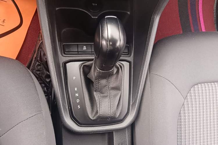 Used Volkswagen Santana 2021 1.5L Automatic Fashion Edition Gear Lever