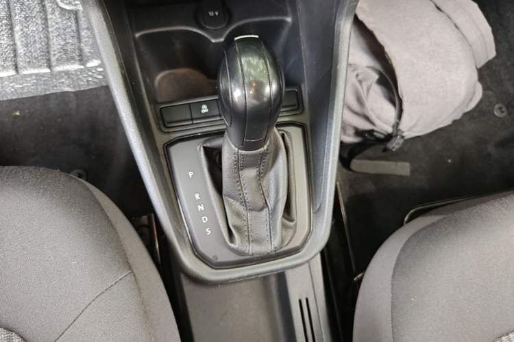 Used Volkswagen Santana 2021 1.5L Automatic Fashion Edition Gear Lever