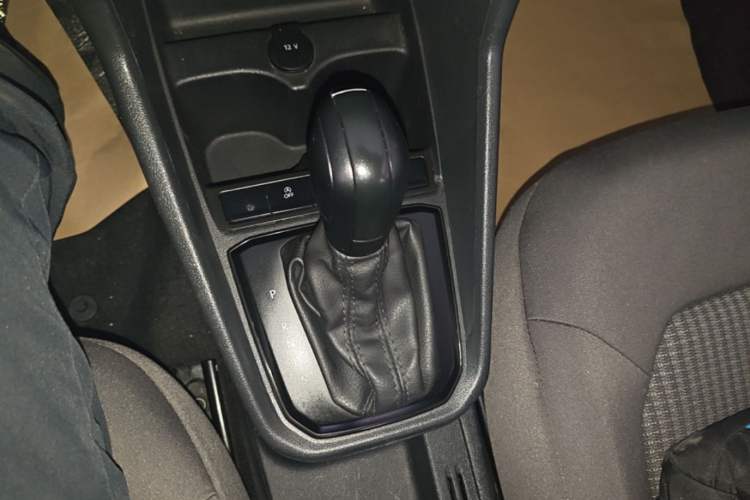 Used Volkswagen Santana 2021 1.5L Automatic Fashion Edition Gear Lever