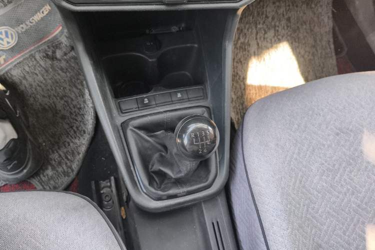Used Volkswagen Santana 2021 1.5L Manual Fashion Edition Gear Lever