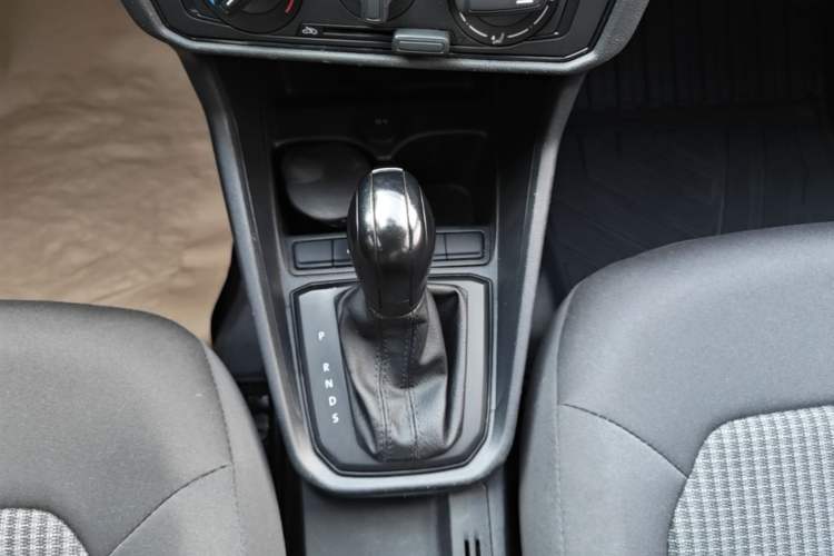 Used Volkswagen Santana 2021 1.5L Automatic Fashion Edition Gear Lever