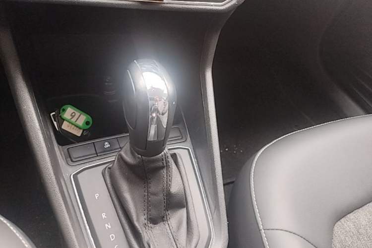 Used Volkswagen Santana 2021 1.5L Automatic Comfort Edition Gear Lever