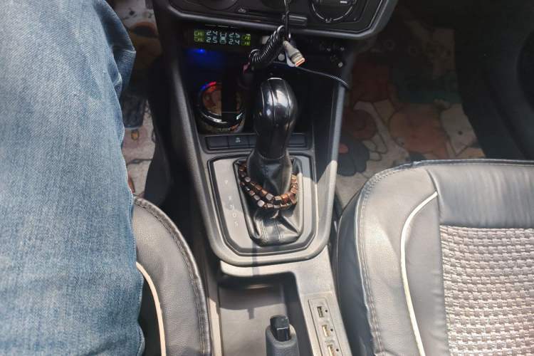 Used Volkswagen Santana 2021 1.5L Automatic Fashion Edition Gear Lever