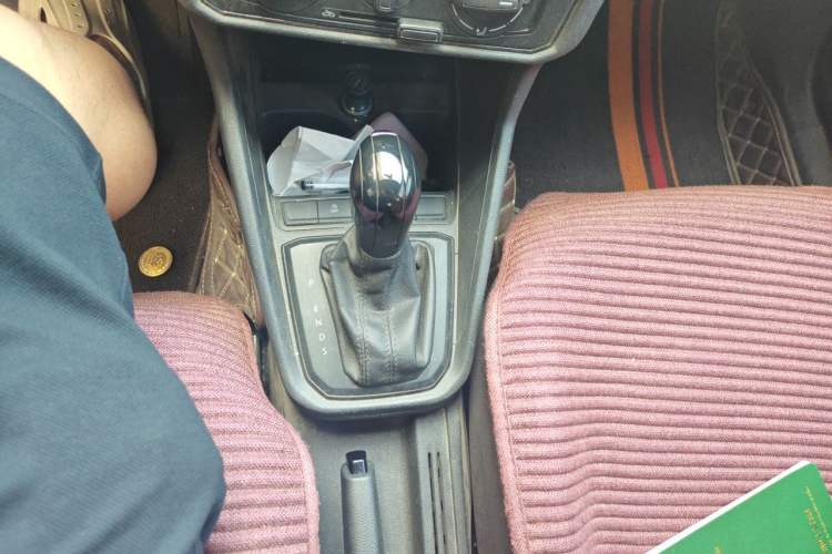 Used Volkswagen Santana 2021 1.5L Automatic Fashion Edition Gear Lever