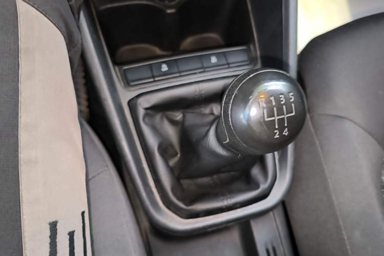 Used Volkswagen Santana 2021 1.5L Manual Fashion Edition Gear Lever