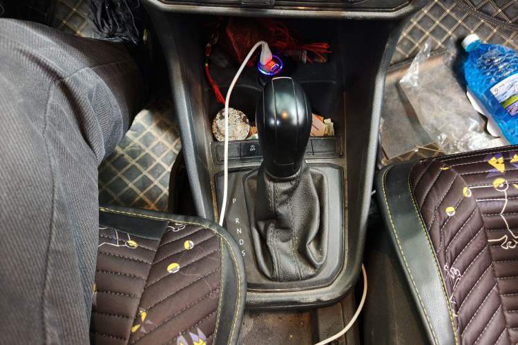 Used Volkswagen Santana 2021 1.5L Automatic Fashion Edition Gear Lever