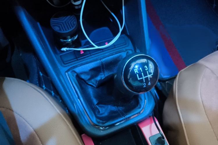Used Volkswagen Santana 2021 1.5L Manual Fashion Edition Gear Lever