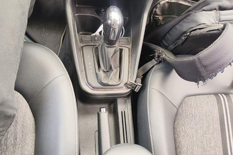 Used Volkswagen Santana 2021 1.5L Automatic Comfort Edition Gear Lever