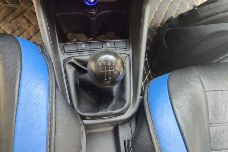 Used Volkswagen Santana 2021 1.5L Manual Fashion Edition Gear Lever