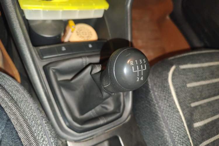 Used Volkswagen Santana 2021 1.5L Manual Fashion Edition Gear Lever