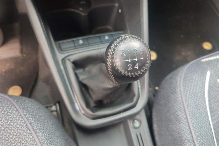 Used Volkswagen Santana 2021 1.5L Manual Fashion Edition Gear Lever