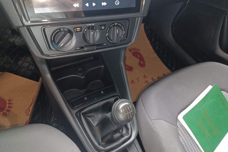 Used Volkswagen Santana 2021 1.5L Manual Fashion Edition Gear Lever