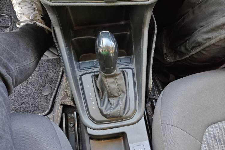 Used Volkswagen Santana 2021 1.5L Automatic Fashion Edition Gear Lever