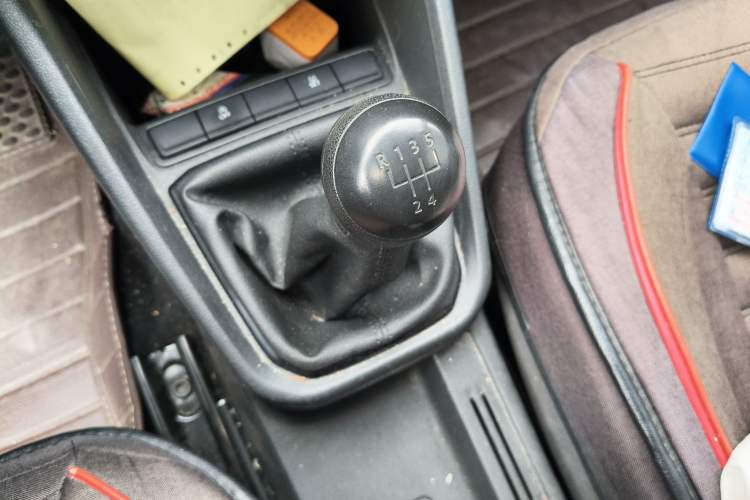 Used Volkswagen Santana 2021 1.5L Manual Fashion Edition Gear Lever
