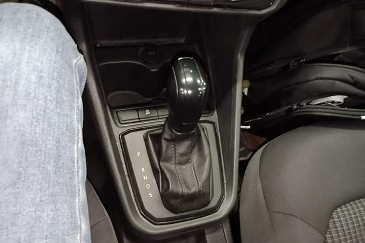 Used Volkswagen Santana 2021 1.5L Automatic Fashion Edition Gear Lever