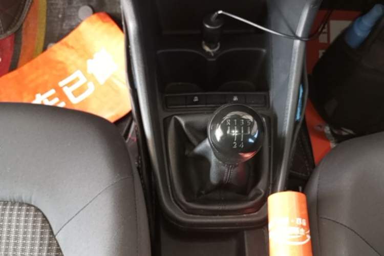 Used Volkswagen Santana 2021 1.5L Manual Fashion Edition Gear Lever