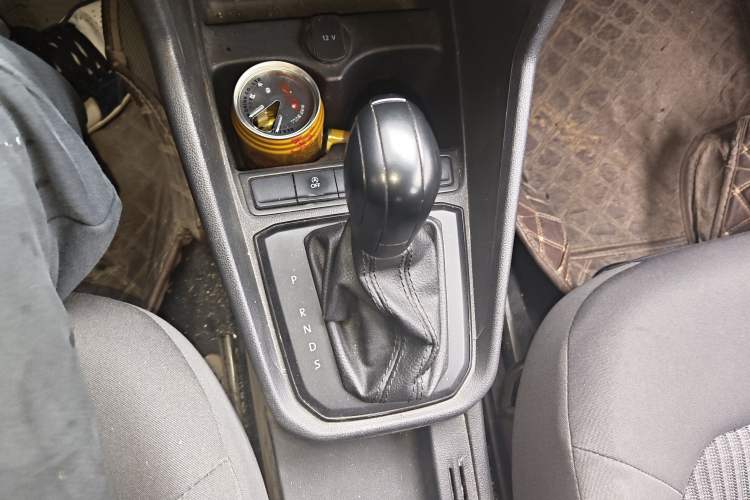 Used Volkswagen Santana 2021 1.5L Automatic Fashion Edition Gear Lever