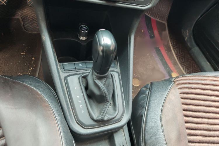 Used Volkswagen Santana 2021 1.5L Automatic Fashion Edition Gear Lever