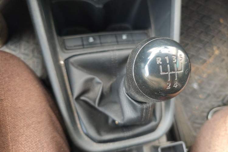 Used Volkswagen Santana 2021 1.5L Manual Fashion Edition Gear Lever