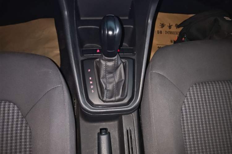 Used Volkswagen Santana 2021 1.5L Automatic Fashion Edition Gear Lever