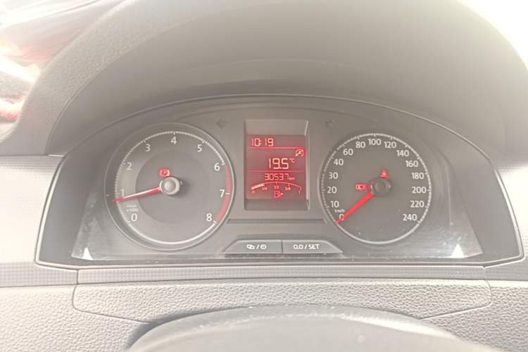Used Volkswagen Santana 2021 1.5L Manual Fashion Edition Instrument Cluster