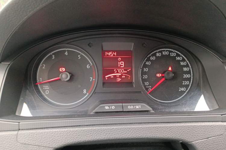 Used Volkswagen Santana 2021 1.5L Manual Fashion Edition Instrument Cluster