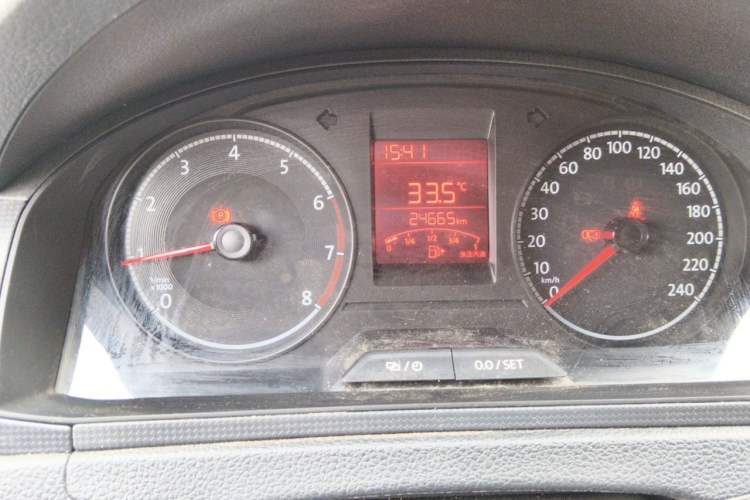 Used Volkswagen Santana 2021 1.5L Manual Fashion Edition Instrument Cluster