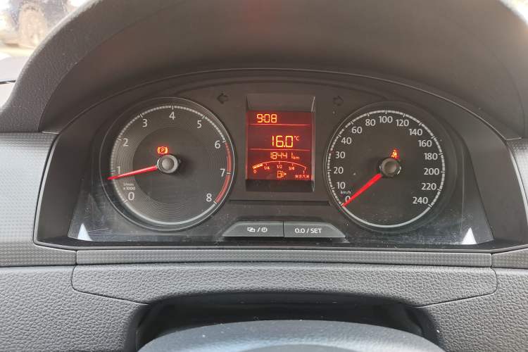 Used Volkswagen Santana 2021 1.5L Manual Fashion Edition Instrument Cluster