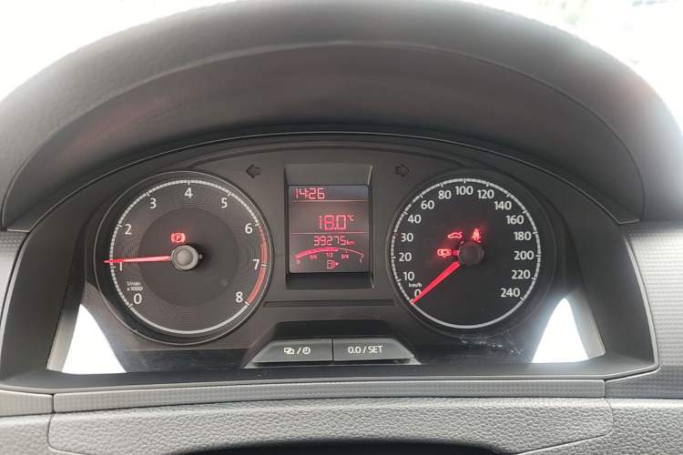 Used Volkswagen Santana 2021 1.5L Manual Fashion Edition Instrument Cluster