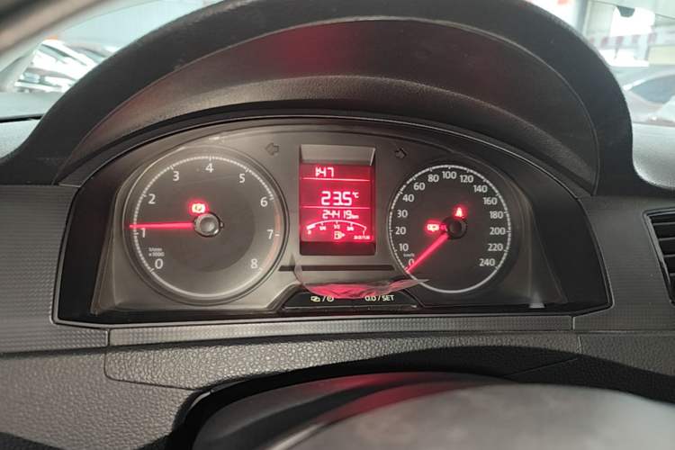 Used Volkswagen Santana 2021 1.5L Manual Fashion Edition Instrument Cluster