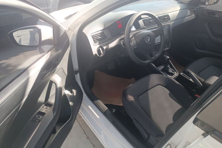 Used Volkswagen Santana 2021 1.5L Automatic Fashion Edition Interior 2