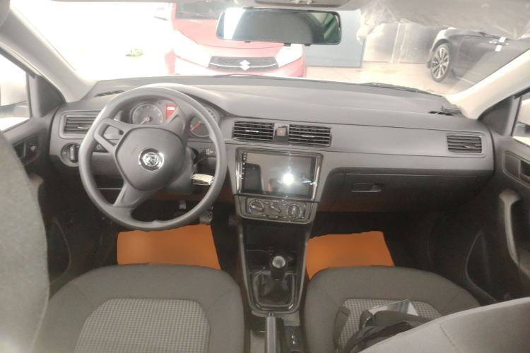 Used Volkswagen Santana 2021 1.5L Manual Fashion Edition Interior 2