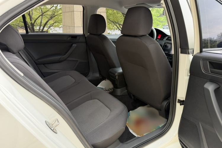 Used Volkswagen Santana 2021 1.5L Manual Fashion Edition Interior 2