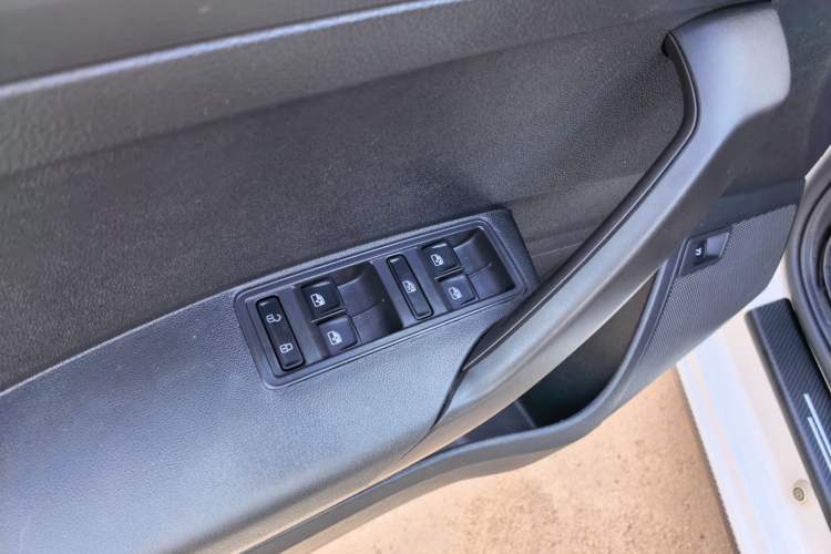 Used Volkswagen Santana 2021 1.5L Manual Fashion Edition Interior 2