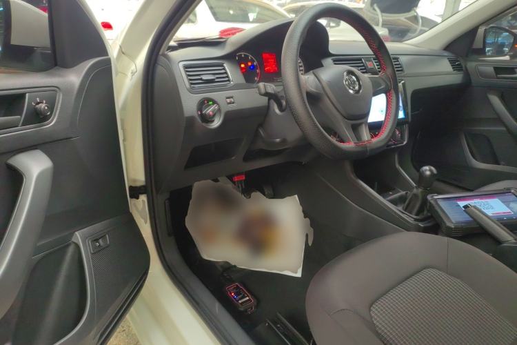 Used Volkswagen Santana 2021 1.5L Manual Fashion Edition Interior 2