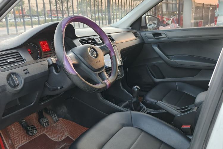 Used Volkswagen Santana 2021 1.5L Manual Fashion Edition Interior 2