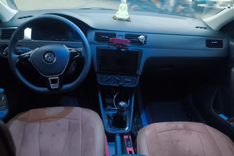 Used Volkswagen Santana 2021 1.5L Manual Fashion Edition Interior 2