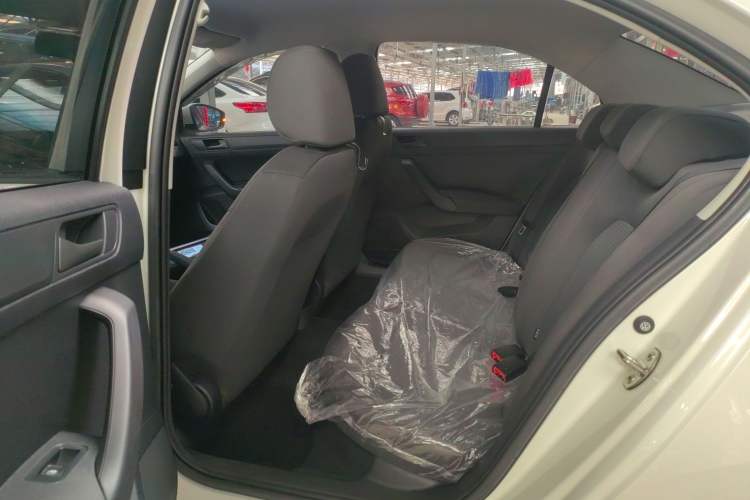 Used Volkswagen Santana 2021 1.5L Manual Fashion Edition Interior 3