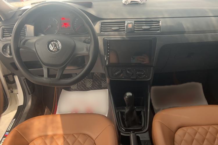 Used Volkswagen Santana 2021 1.5L Manual Fashion Edition Interior 3