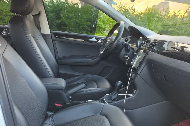 Used Volkswagen Santana 2021 1.5L Automatic Fashion Edition Interior 3