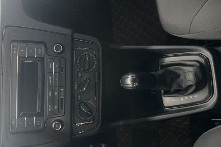 Used Volkswagen Santana 2021 1.5L Automatic Fashion Edition Interior 4