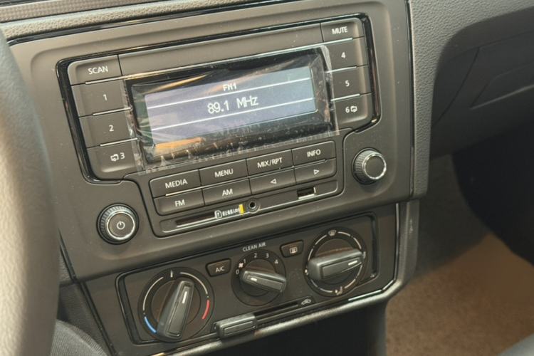 Used Volkswagen Santana 2021 1.5L Automatic Fashion Edition Interior 5