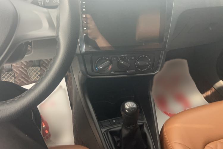 Used Volkswagen Santana 2021 1.5L Manual Fashion Edition Interior 5