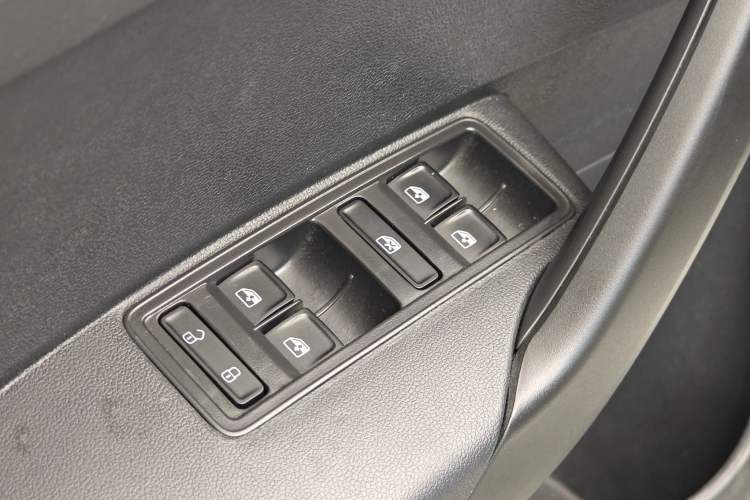 Used Volkswagen Santana 2021 1.5L Automatic Fashion Edition Interior 8