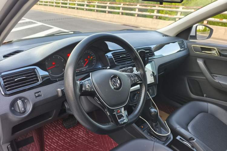 Used Volkswagen Santana 2021 1.5L Automatic Fashion Edition Interior 8