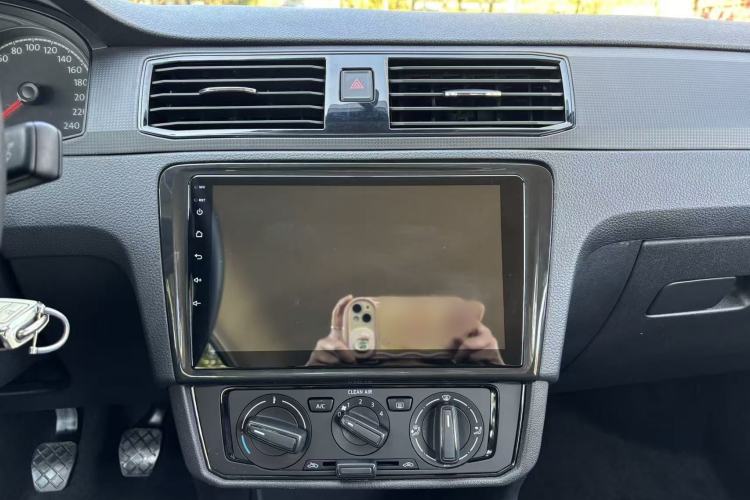 Used Volkswagen Santana 2021 1.5L Manual Fashion Edition Interior 9
