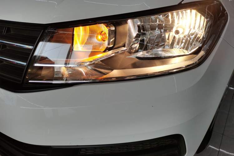 Used Volkswagen Santana 2021 1.5L Automatic Fashion Edition Left Front Headlight