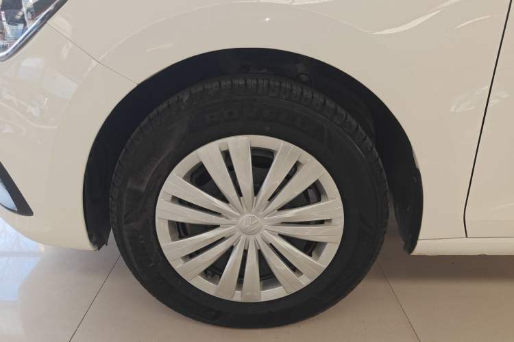 Used Volkswagen Santana 2021 1.5L Manual Fashion Edition Left Front Wheel Hub