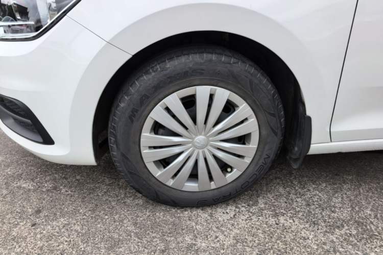 Used Volkswagen Santana 2021 1.5L Automatic Fashion Edition Left Front Wheel Hub