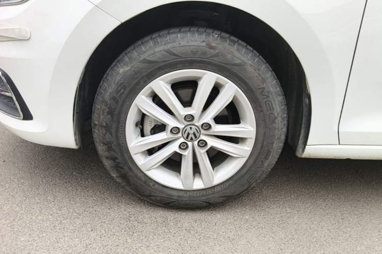 Used Volkswagen Santana 2021 1.5L Automatic Fashion Edition Left Front Wheel Hub